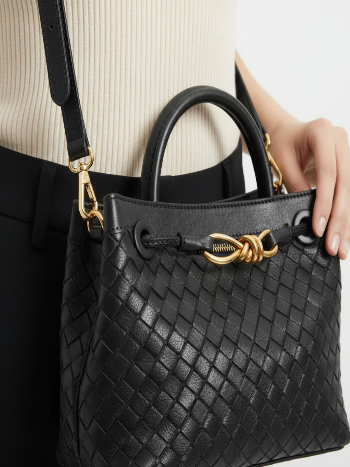 Pleciona Torebka z Uchwytem