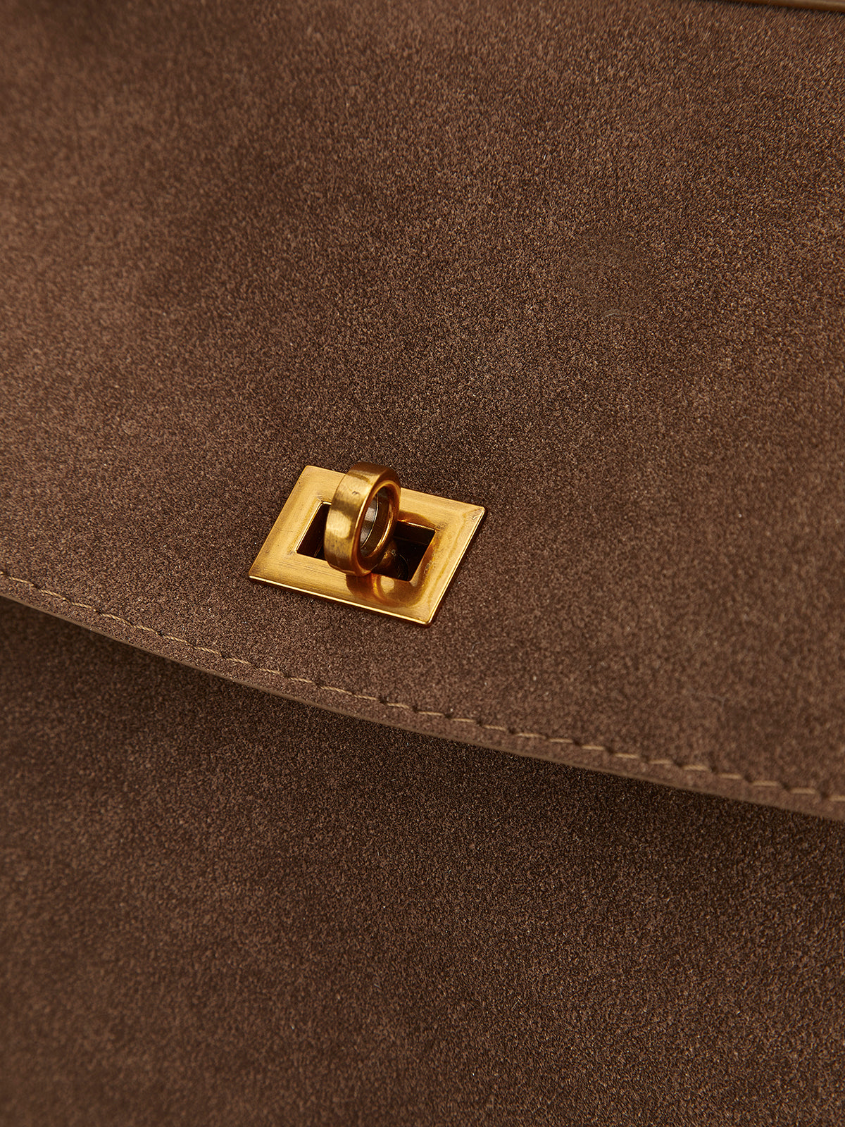 Torebka Kuferek z Konstrukcyjną Formą