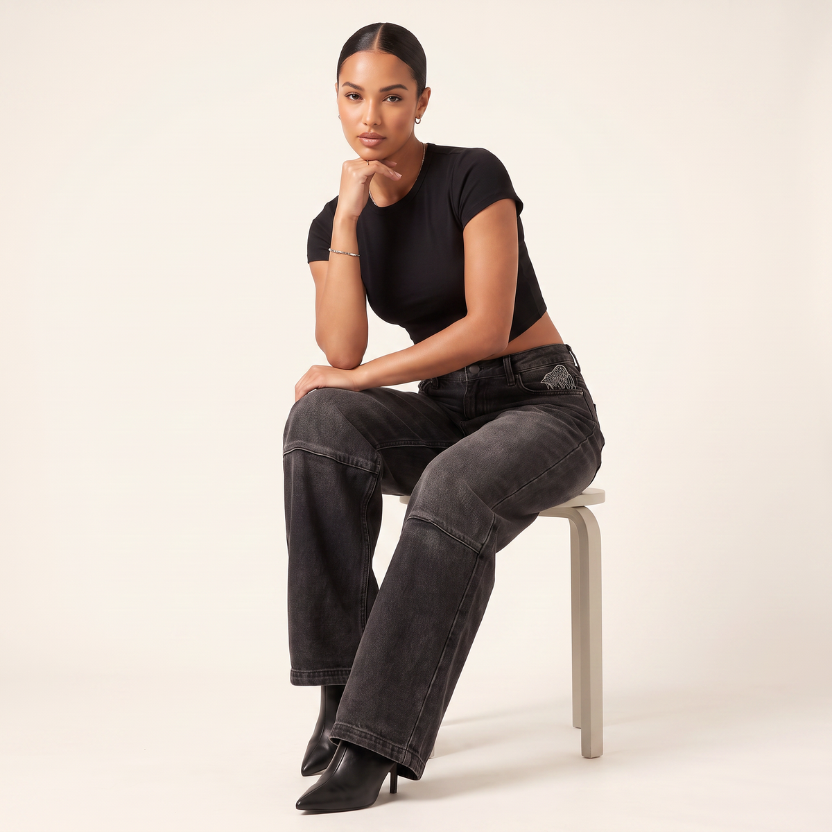 Azura Jeans met Wijde Pijpen en Vleugelmotief