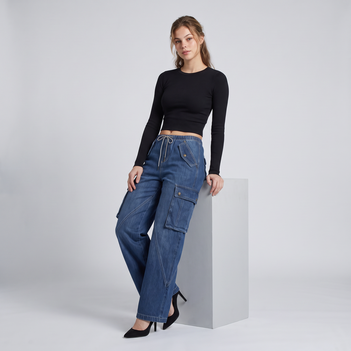 Jeansy cargo Amelia ze sznurkiem w talii