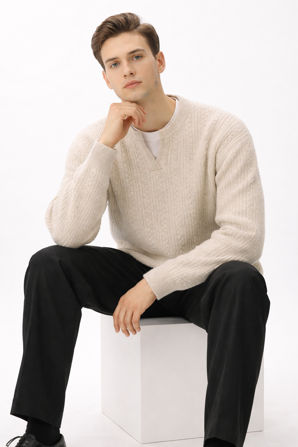 Dzianinowy Sweter z Rozcięciem