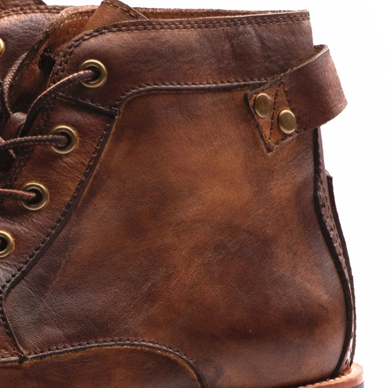 Męskie sznurowane buty w klasycznym stylu