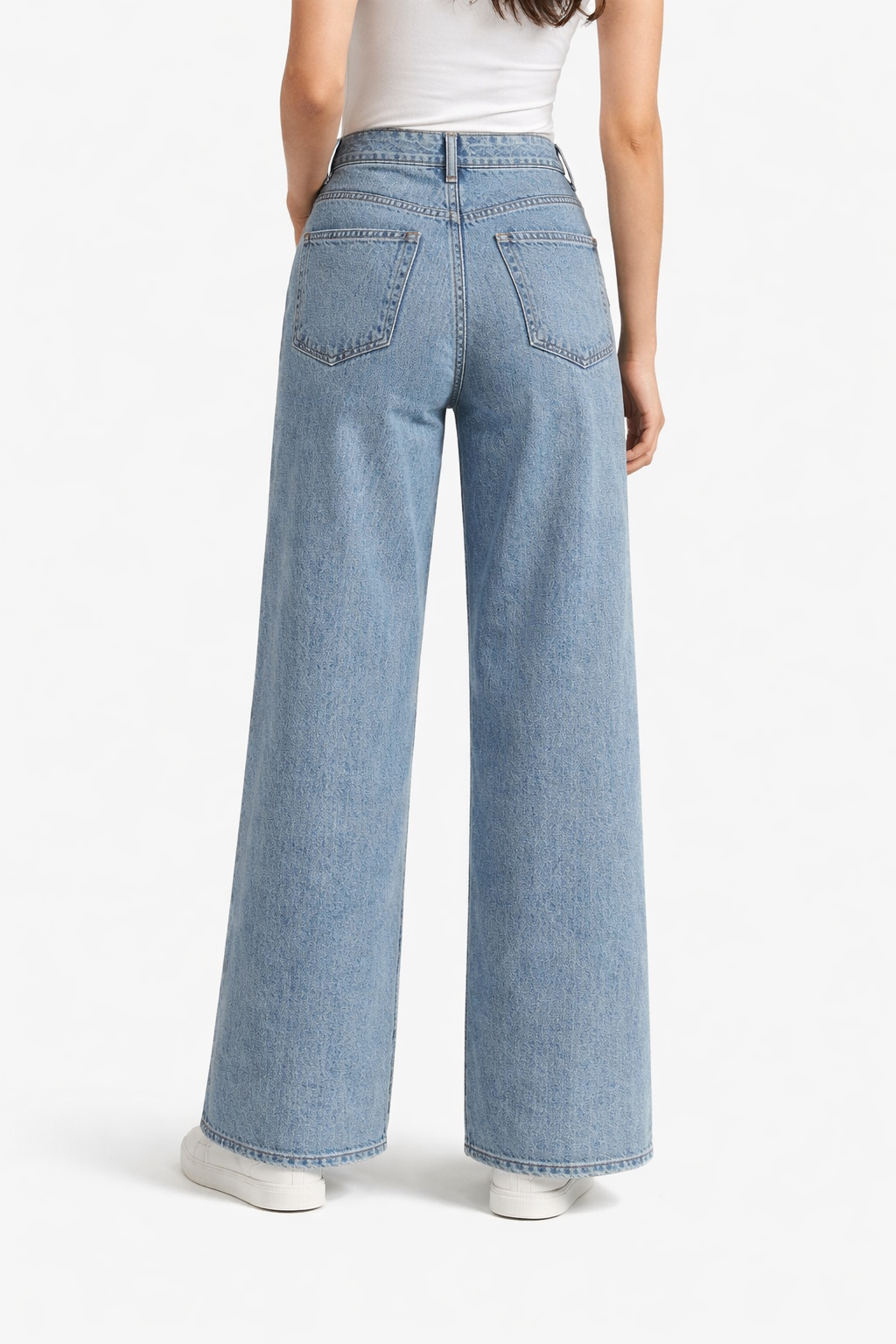 Asymetryczne dżinsy z szerokimi nogawkami