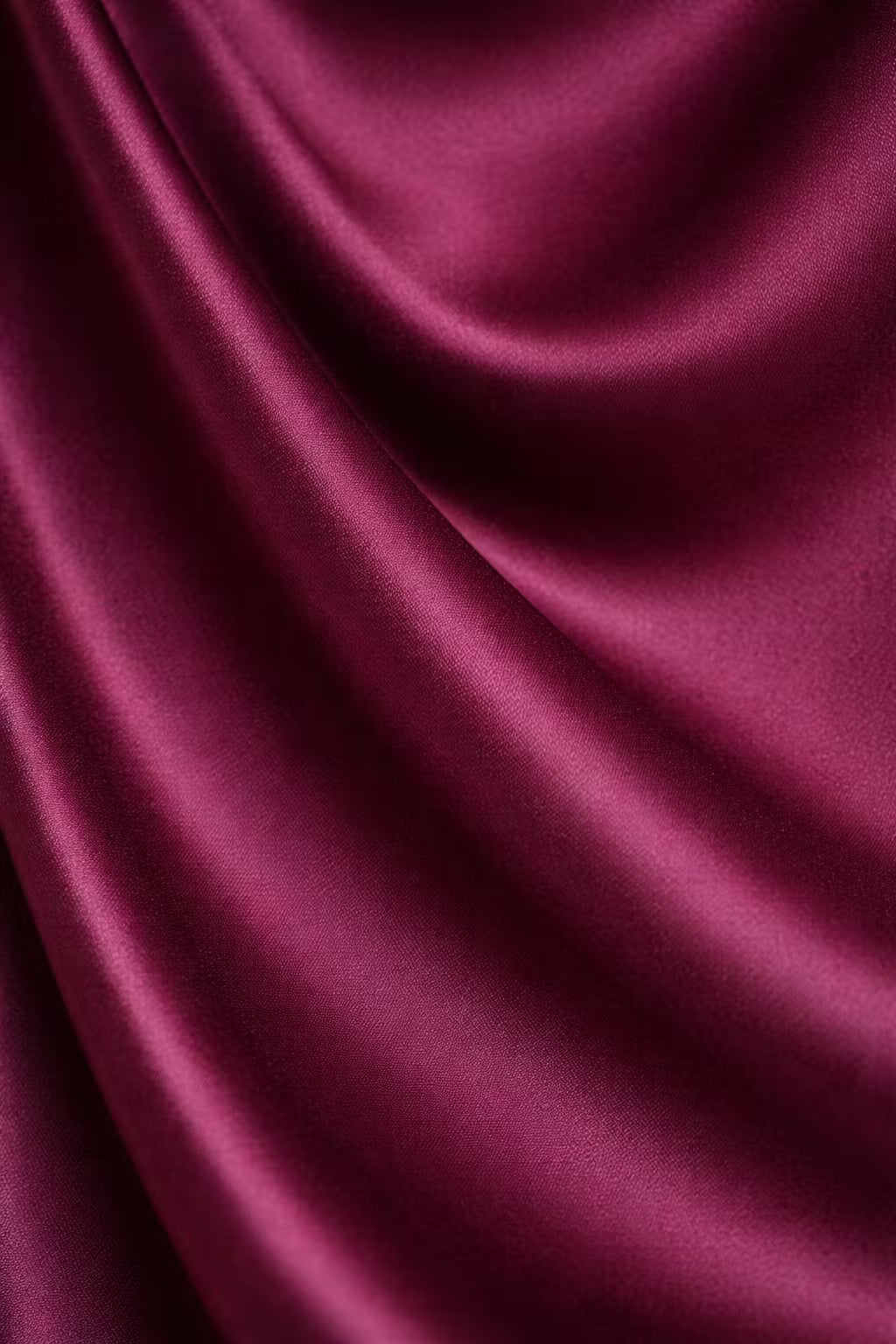 Satynowa Sukienka Maxi z Dekoltem Cowl