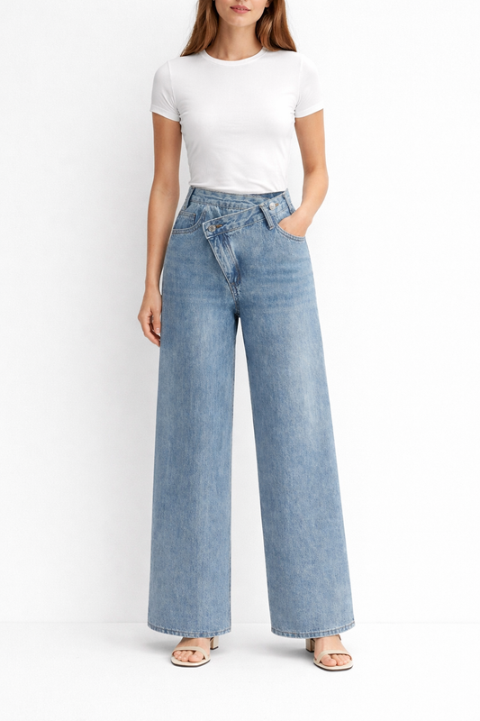 Asymetryczne dżinsy z szerokimi nogawkami