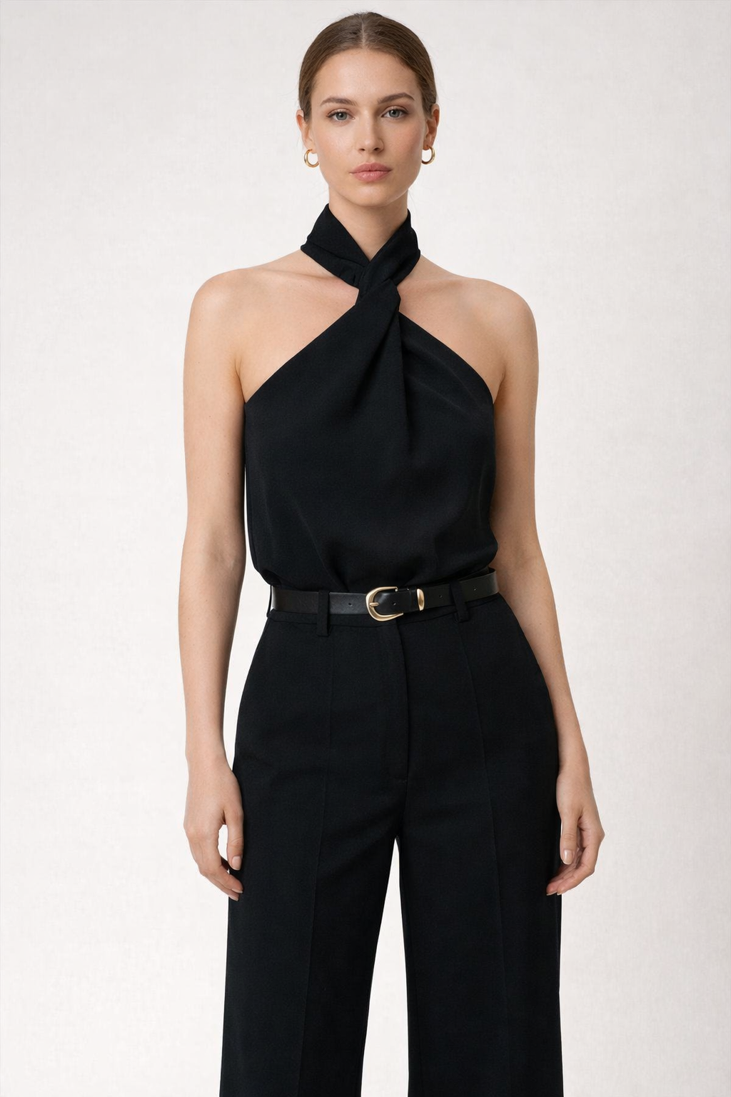 Tkany top z dekoltem typu halter